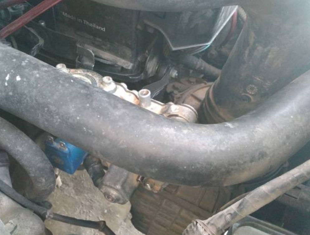 Alfa Romeo 156 için Tomasetto AT09 LPG Redüktör Braketi