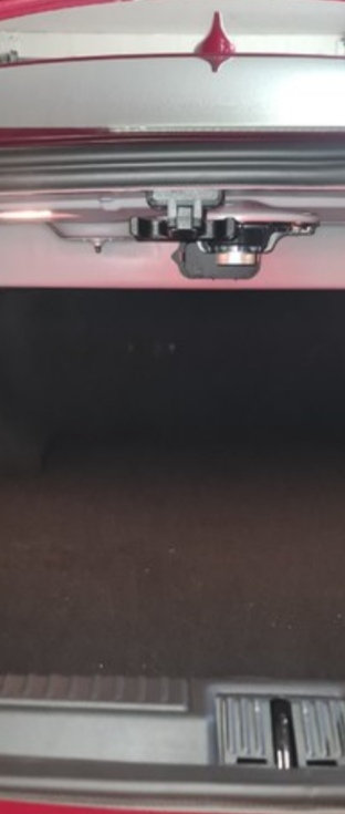 Alfa Romeo Giulia Bagaj Askılık Kanca