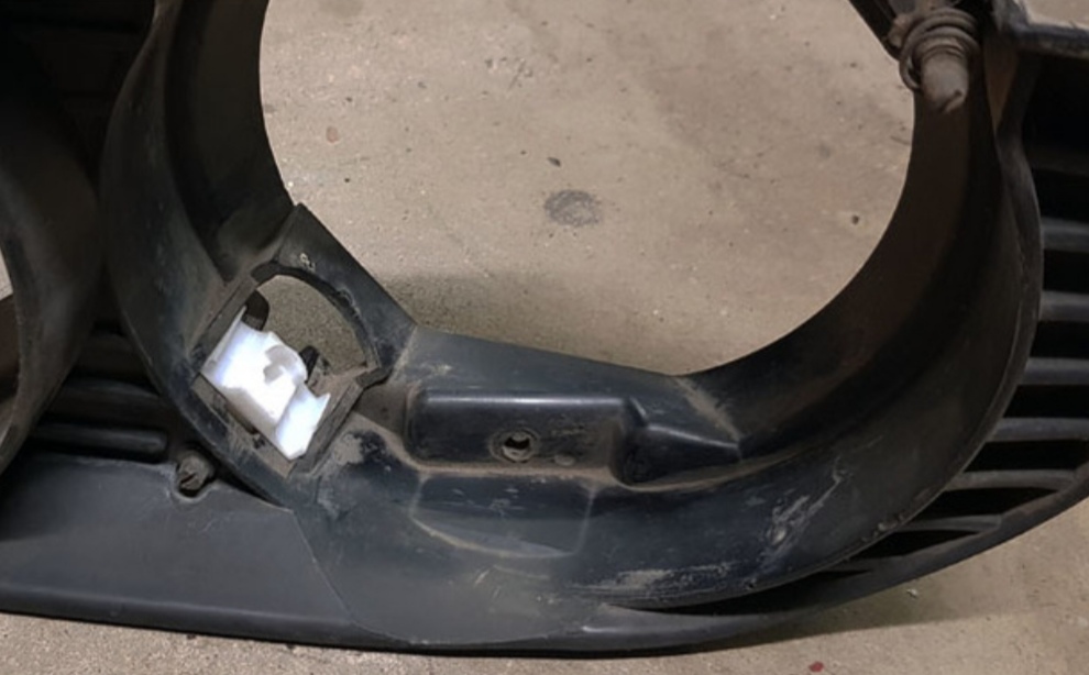 Alfa GTV far hizalama plastiği