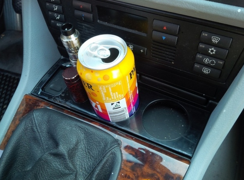 BMW 5-Serisi E39 için Bardaklık Ek Parçası