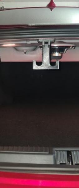 Alfa Romeo Giulia Bagaj Askılık Kanca